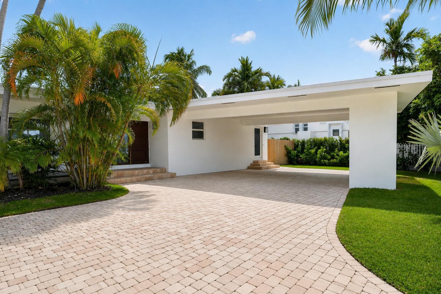 631 N Mashta Drive, Key Biscayne FL 33149