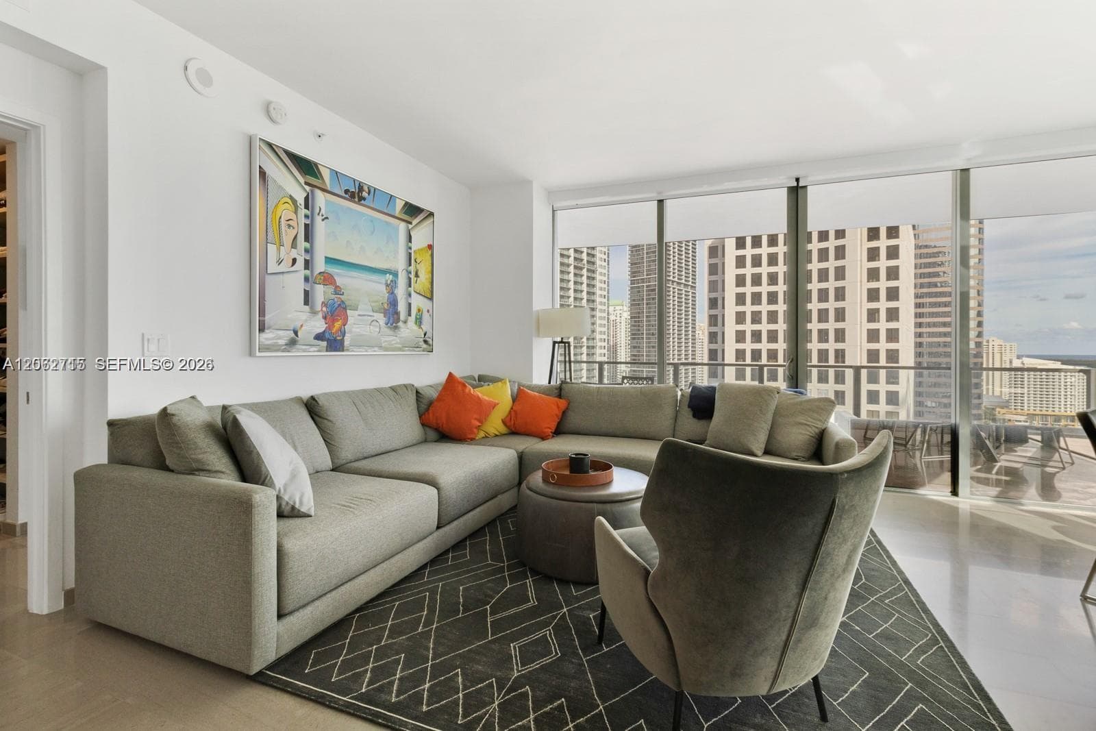 68 SE 6th St # 2101, Miami FL 33131