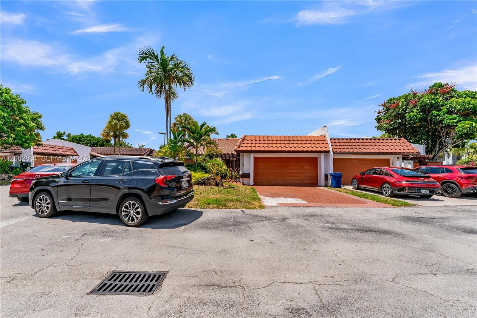 522 NE 195th St, Miami FL 33179