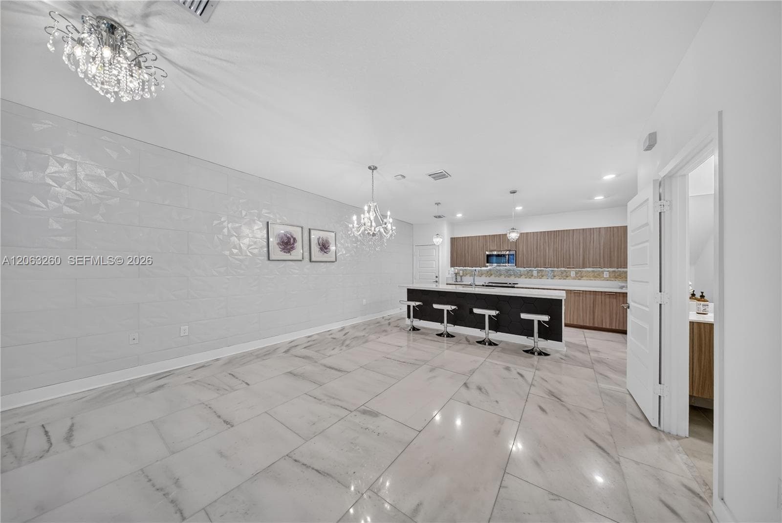 4745 NW 83rd Pkwy, Doral FL 33166
