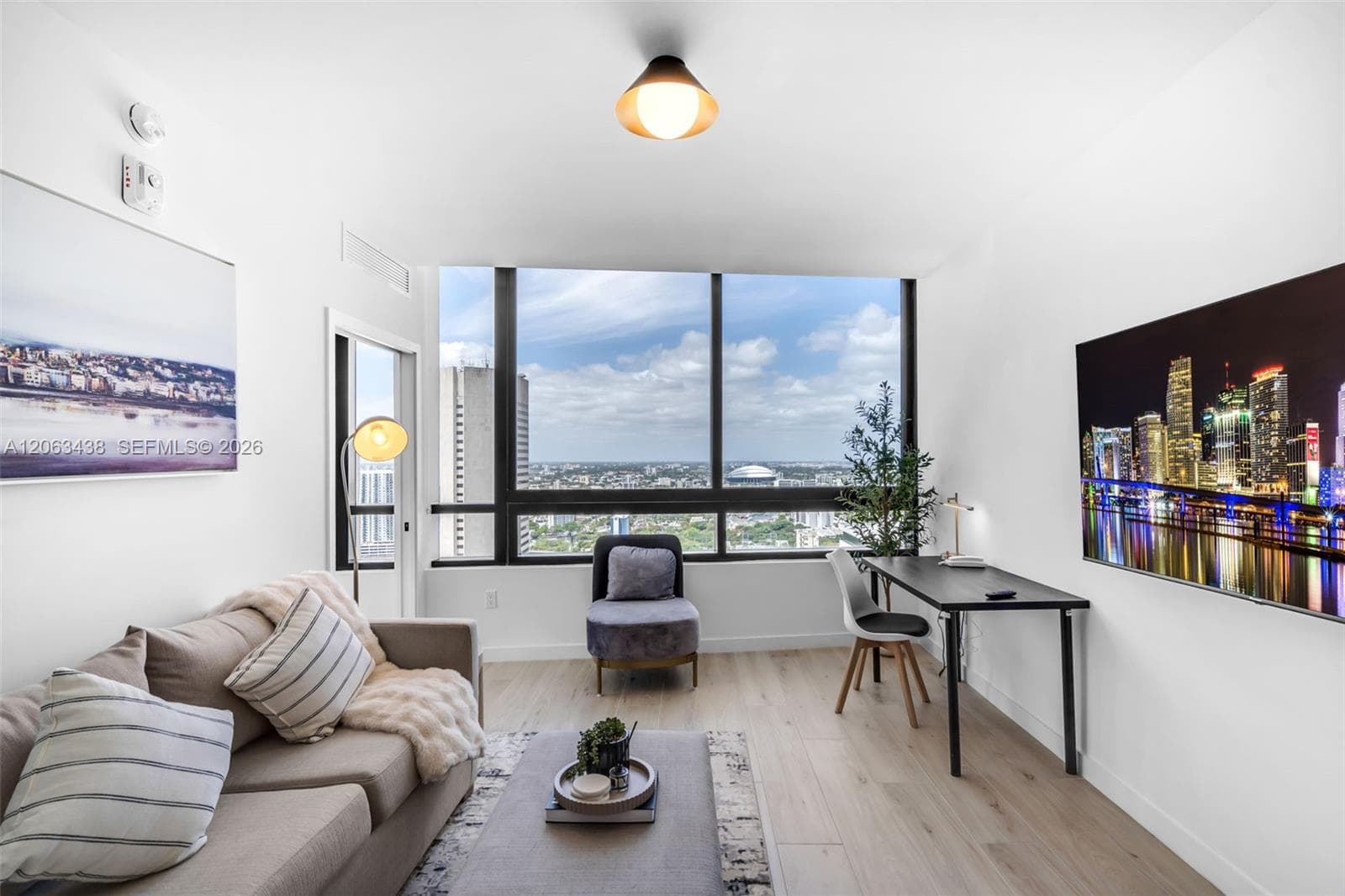 225 N Miami Ave # 3712, Miami FL 33128