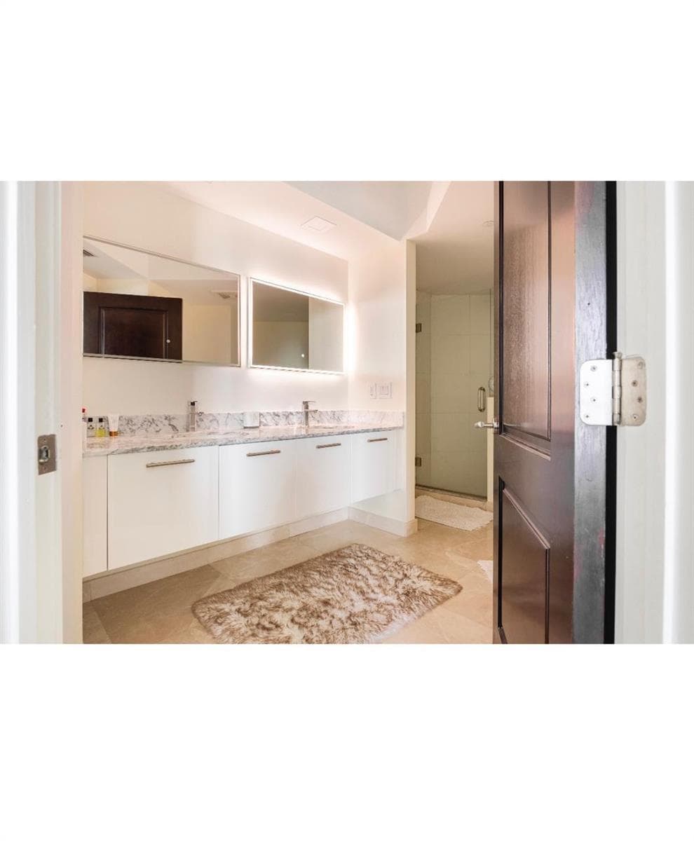 55 SE 6th Street # 4007, Miami FL 33131
