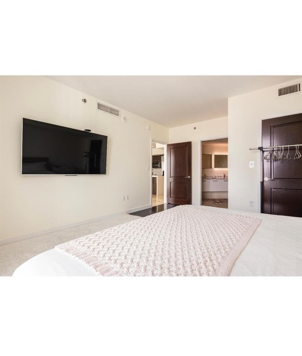 55 SE 6th Street # 4007, Miami FL 33131