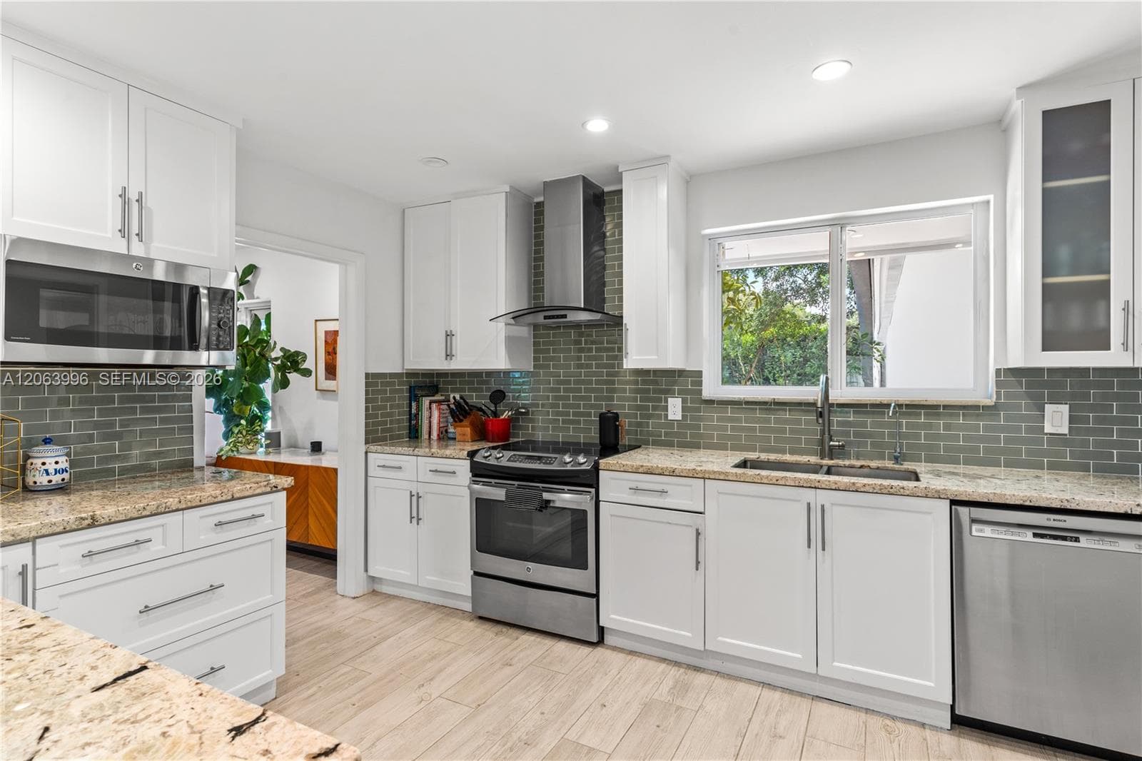 8500 SW 106th St, Miami FL 33156