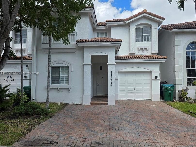 11525 NW 71st St, Doral FL 33178
