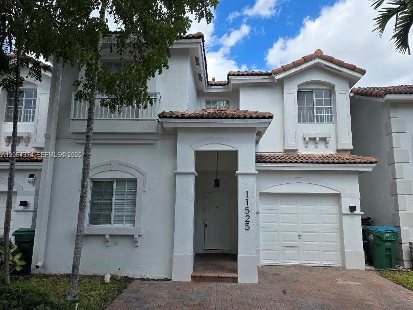 11525 NW 71st St, Doral FL 33178