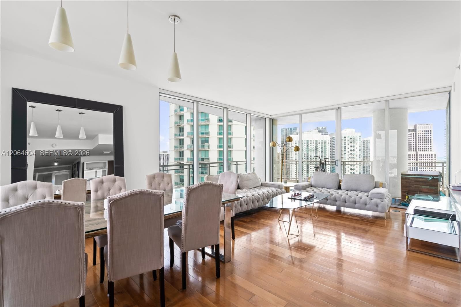 90 SW 3rd St # 3504, Miami FL 33130