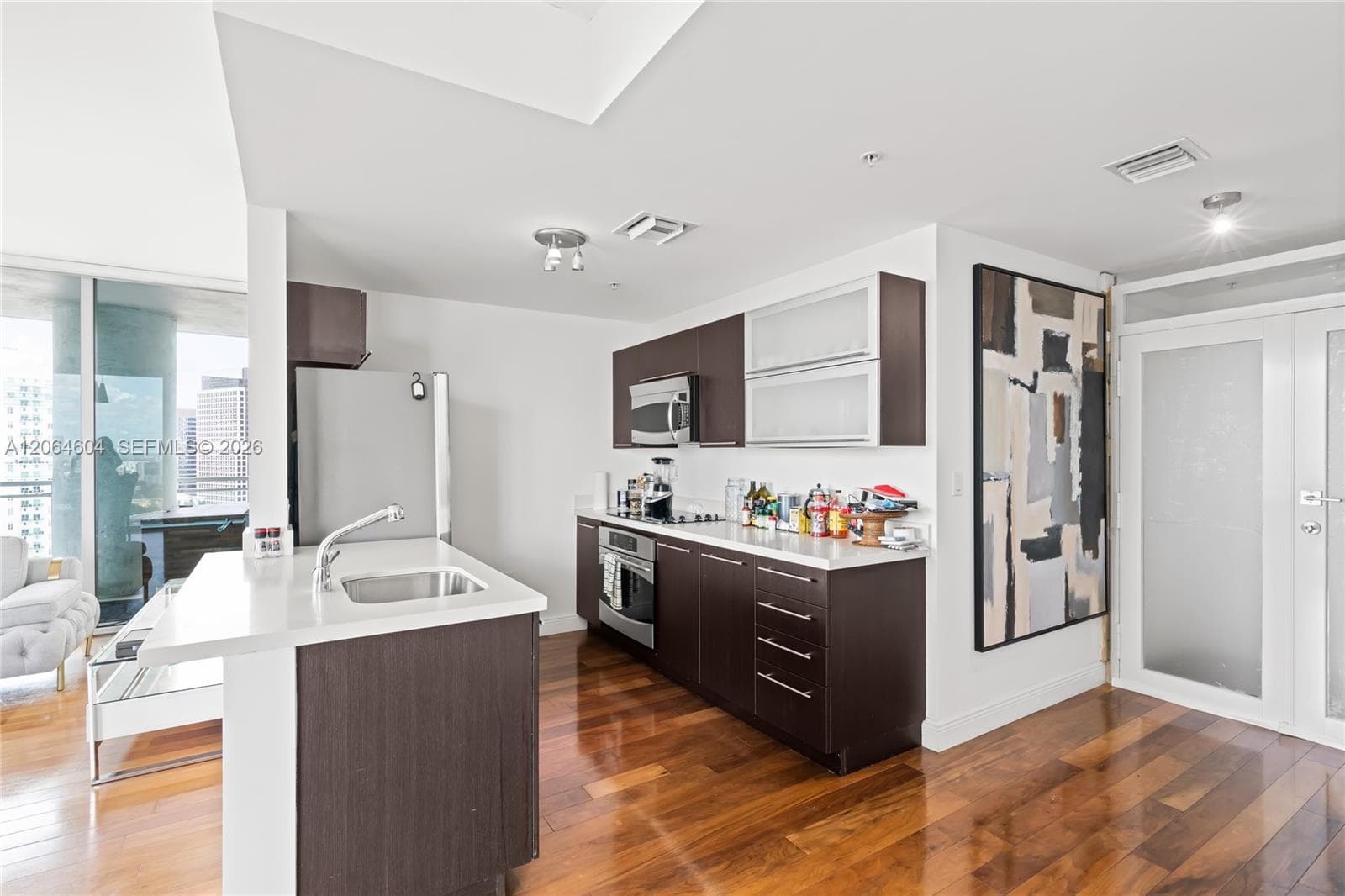 90 SW 3rd St # 3504, Miami FL 33130