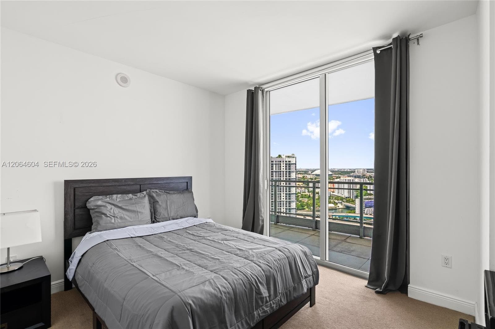 90 SW 3rd St # 3504, Miami FL 33130