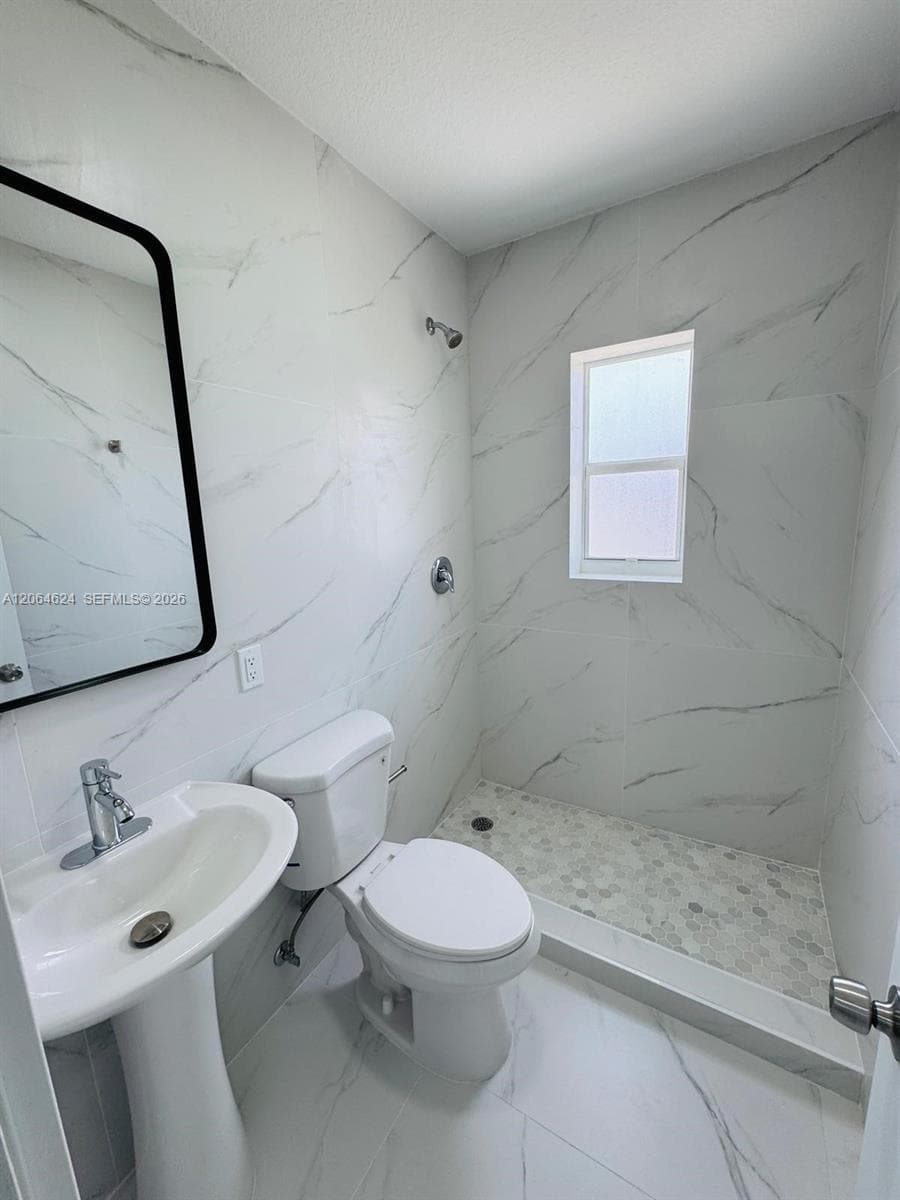 8454 NW 4th Ave # 8454, Miami FL 33150