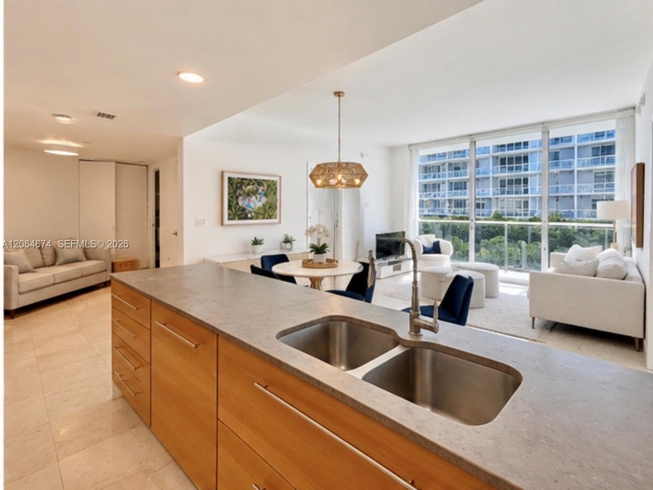 475 Brickell Ave # 1609, Miami FL 33131