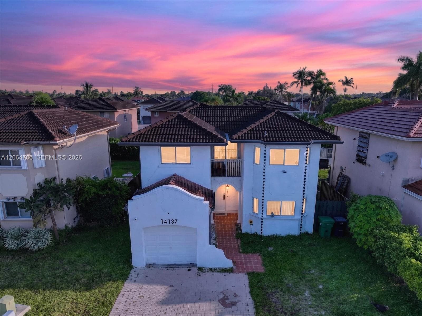 14137 SW 164th Ter, Miami FL 33177