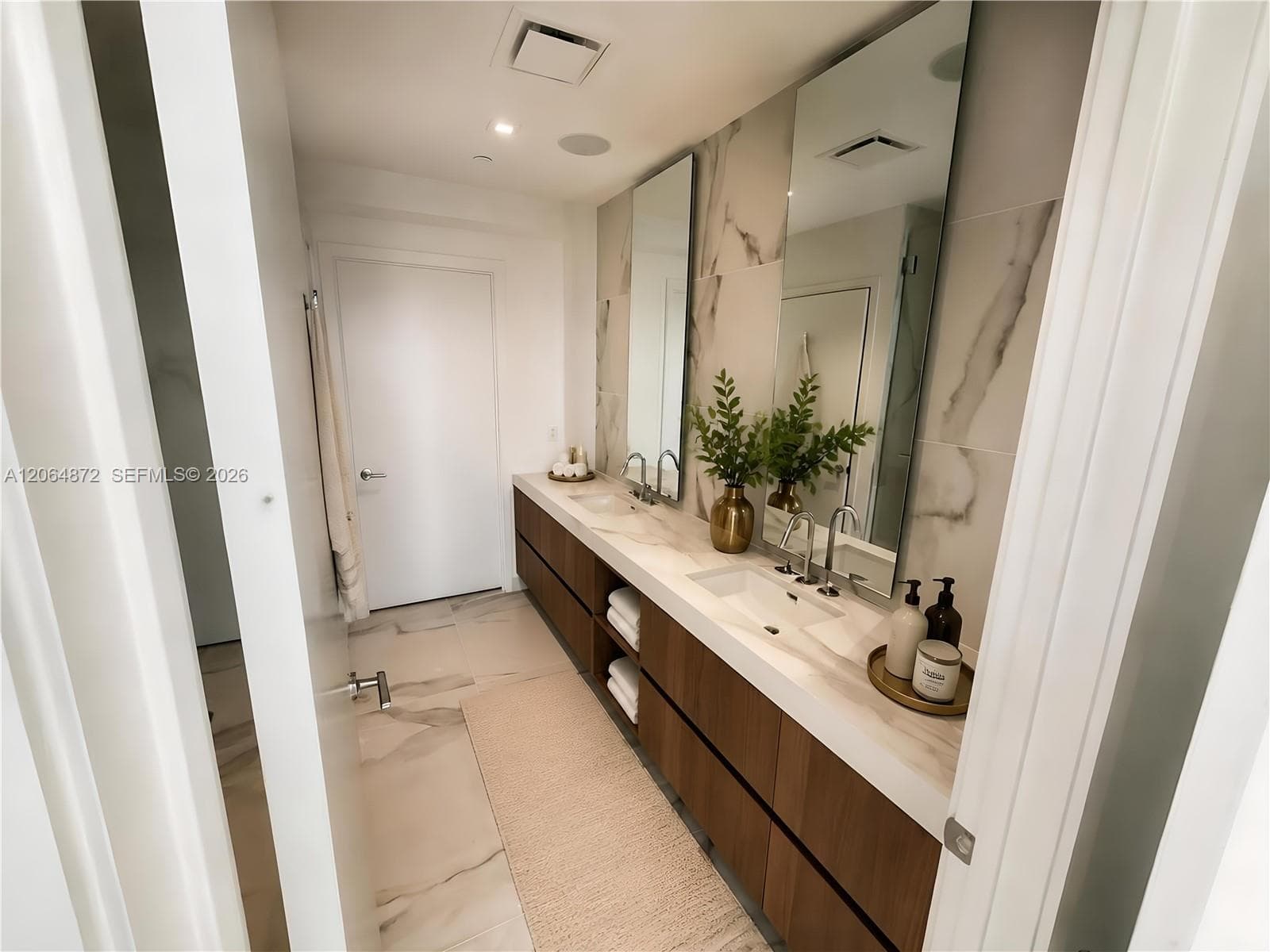 1400 BISCAYNE BLVD # 3603, Miami FL 33132