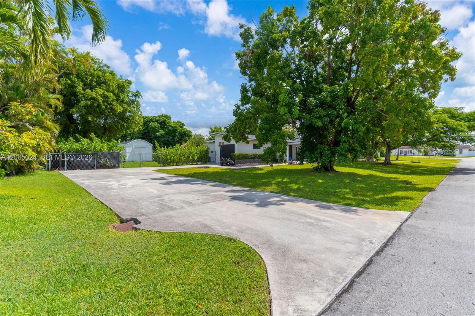 11243 SW 174th Ter, Miami FL 33157