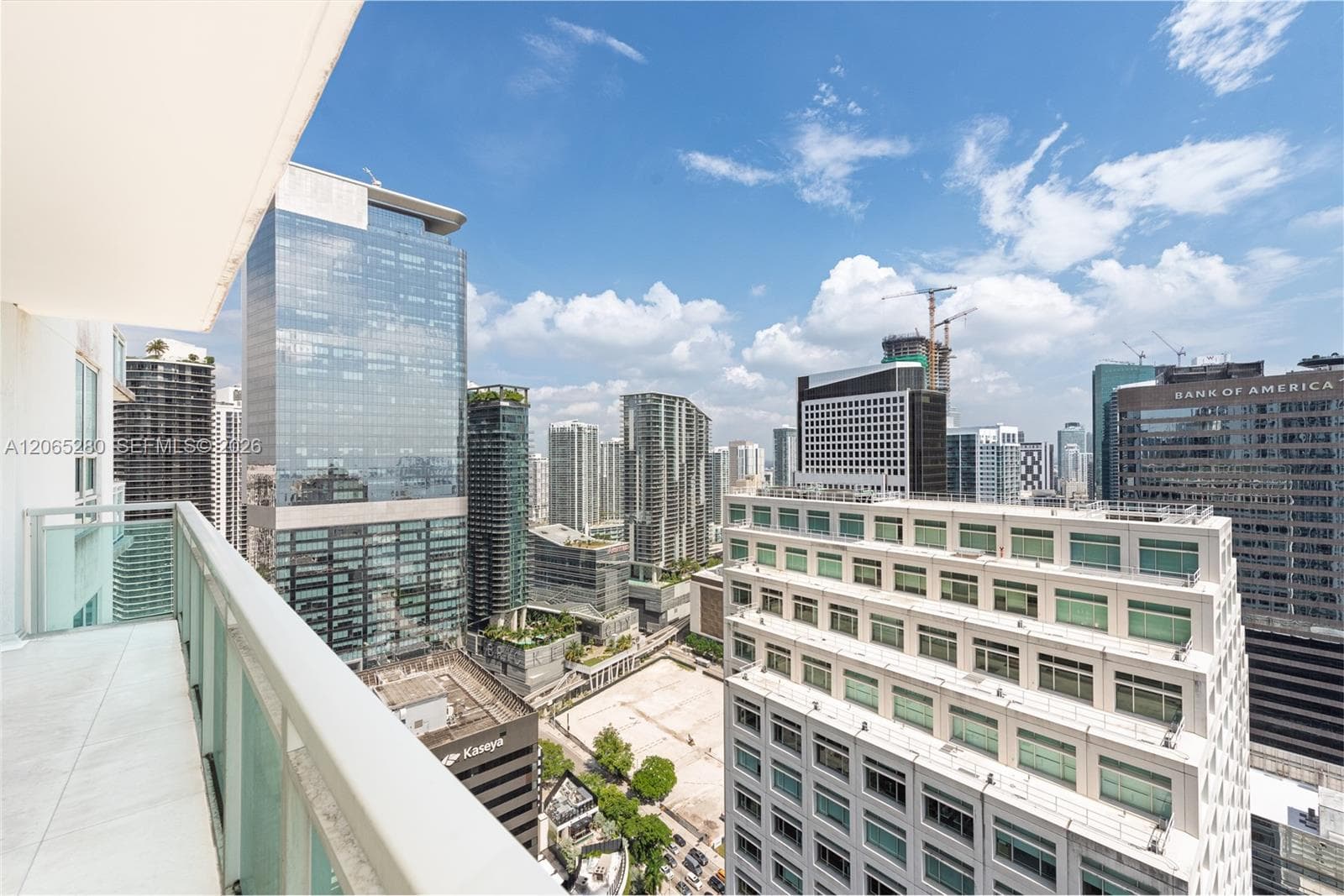 950 Brickell Bay Dr # 3904, Miami FL 33131