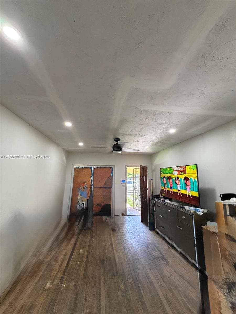 5525 NW 5th Ct, Miami FL 33127