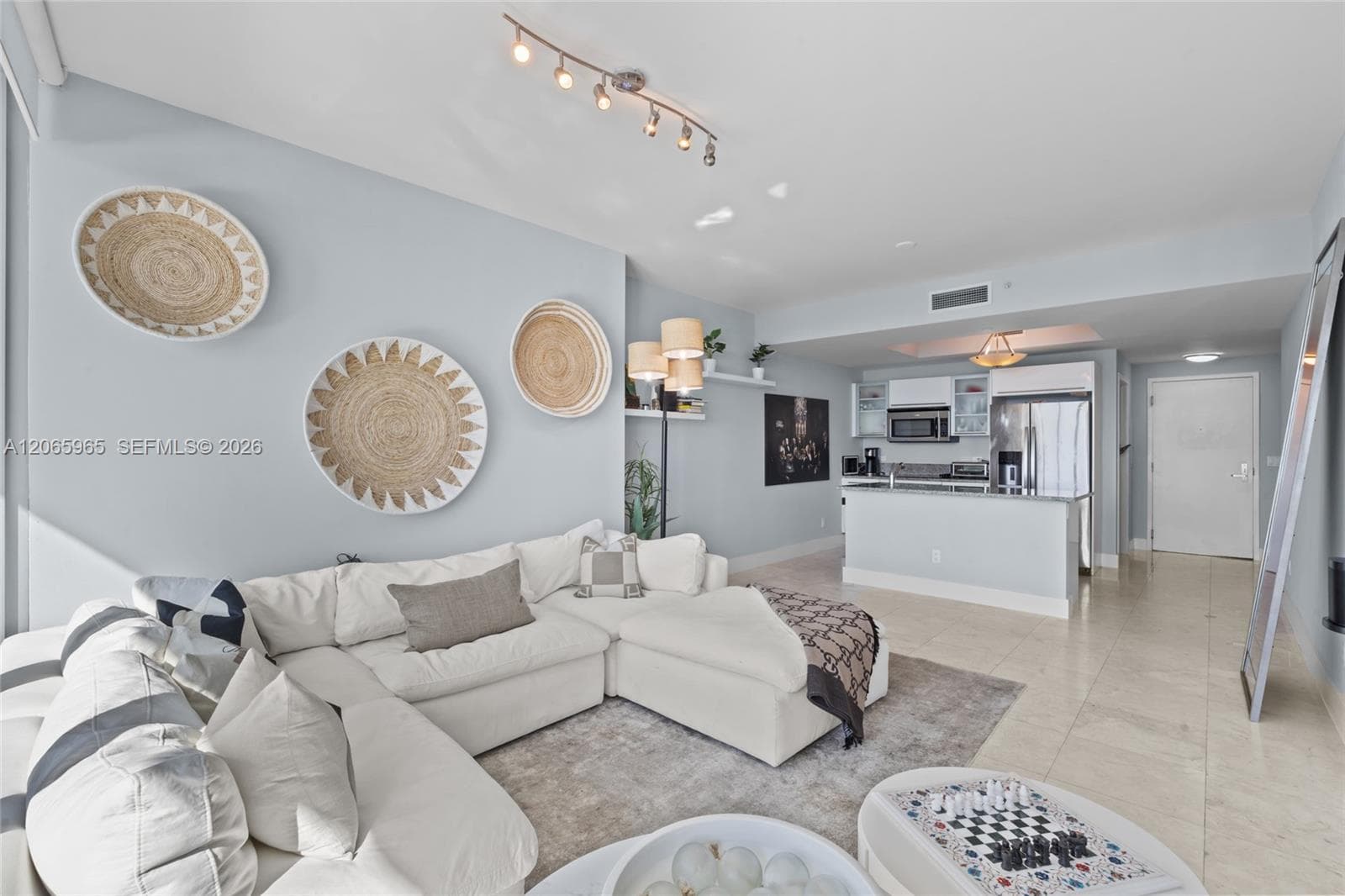 888 Biscayne Blvd # 4203, Miami FL 33132