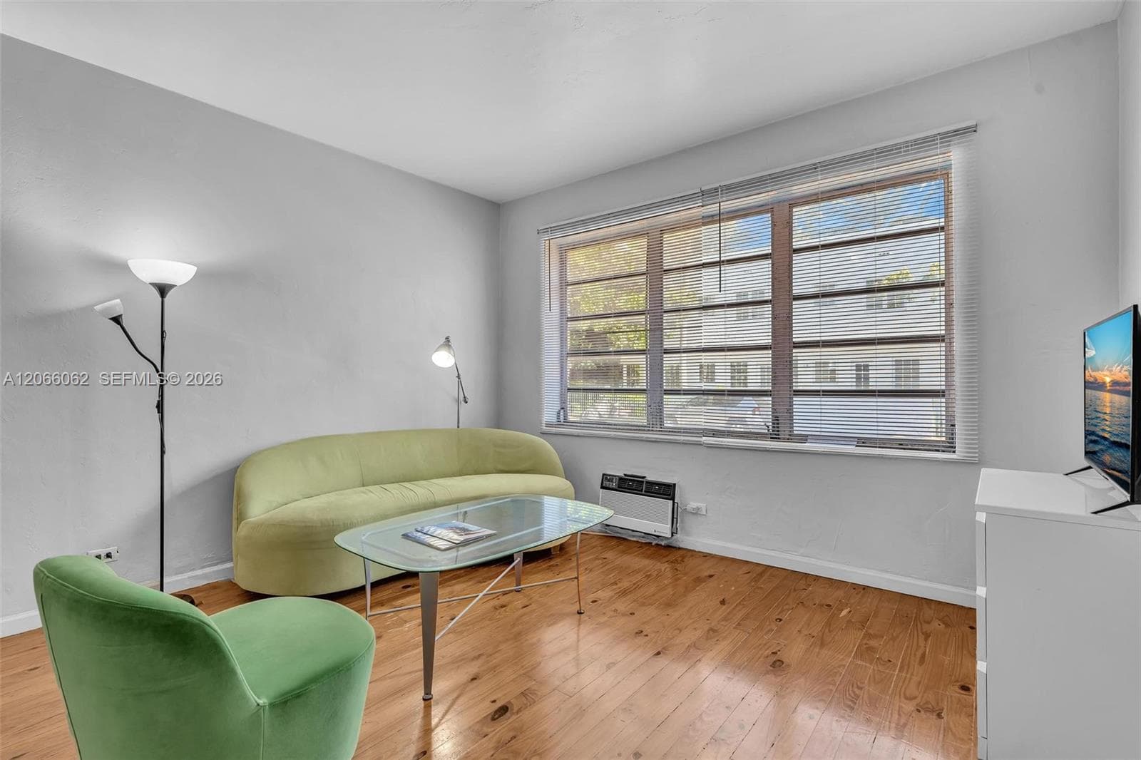 736 12th St # 5, Miami Beach FL 33139