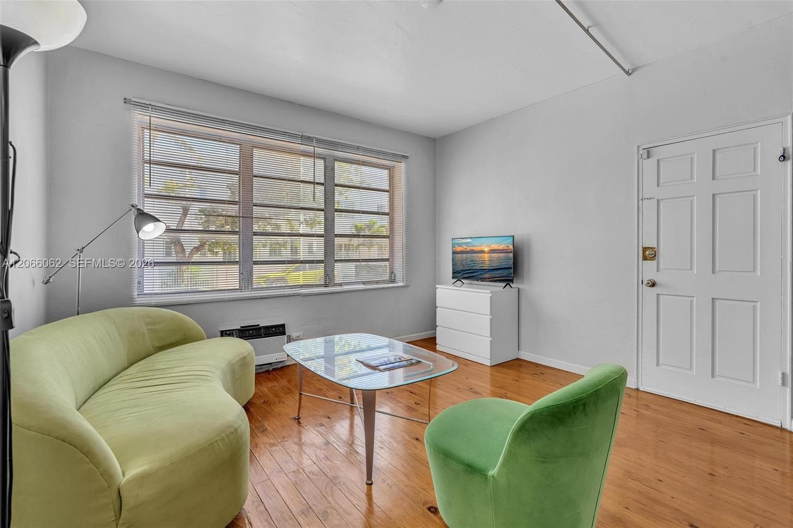 736 12th St # 5, Miami Beach FL 33139