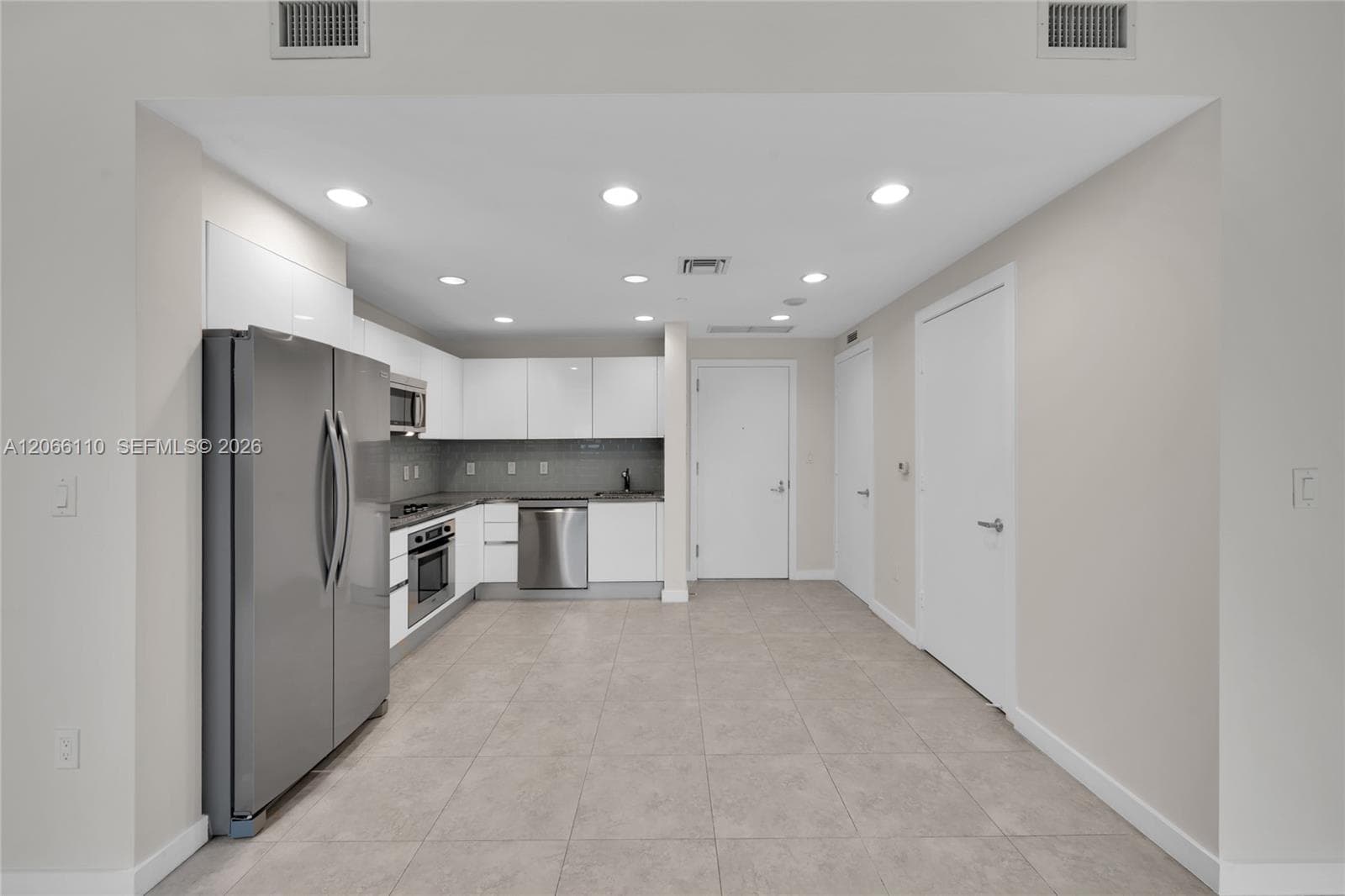 1060 Brickell Ave # 815, Miami FL 33131
