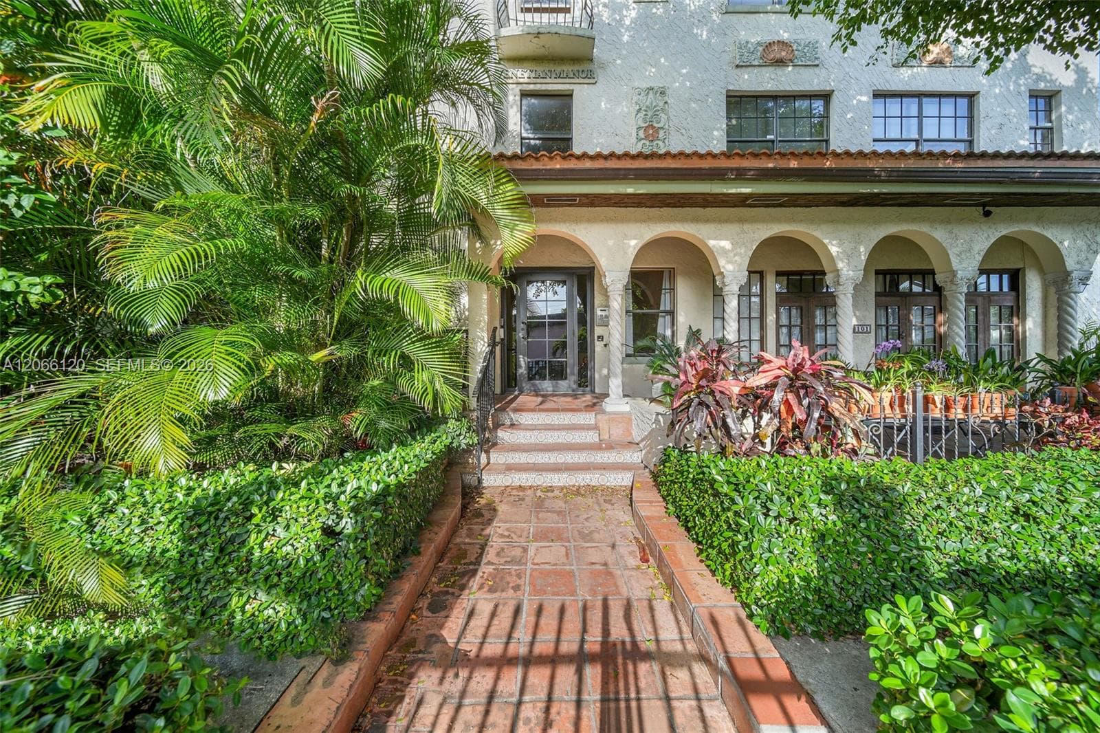 934 Michigan Ave # 207, Miami Beach FL 33139