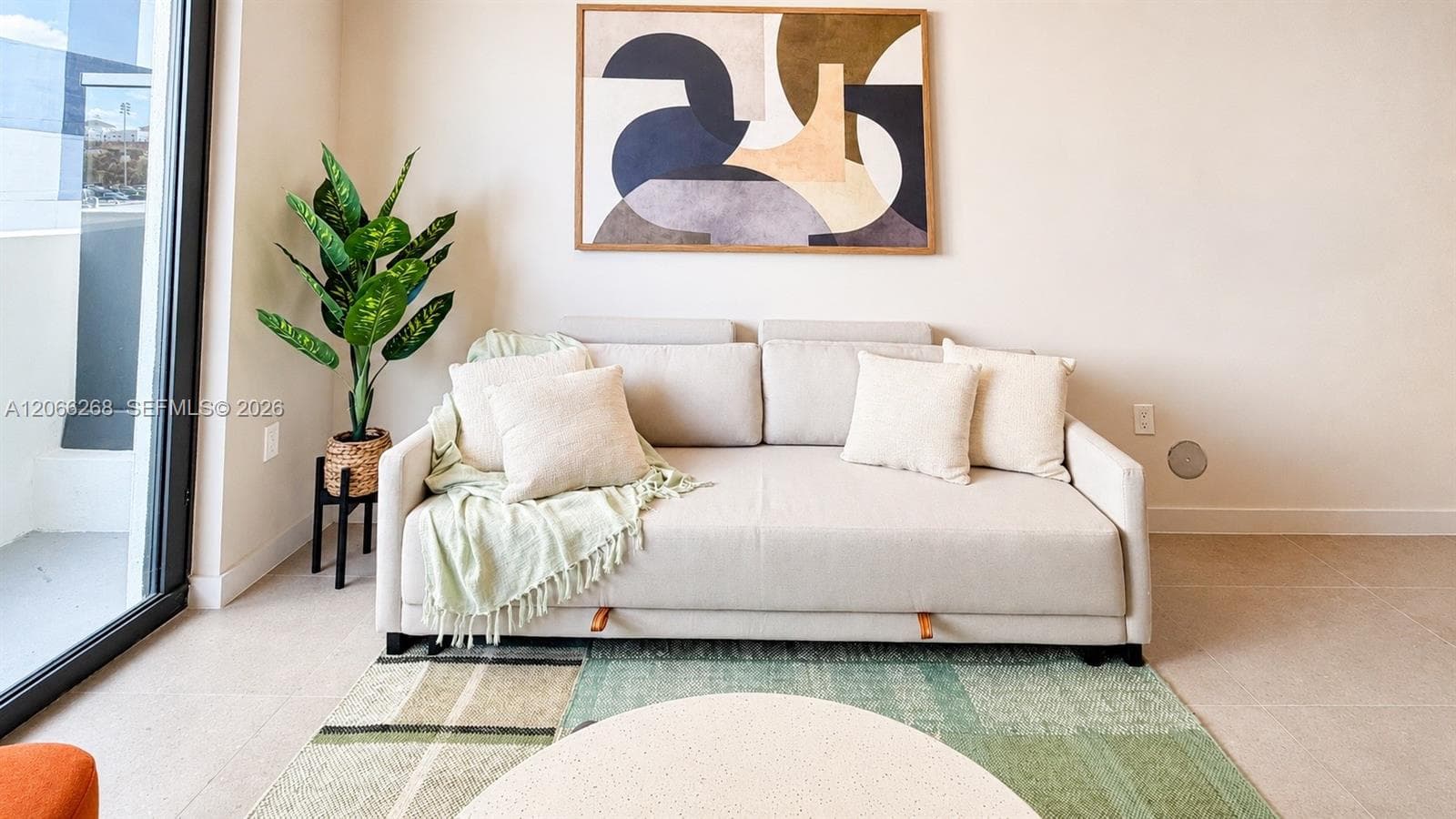 11 NE 6th St # 212, Miami FL 33132