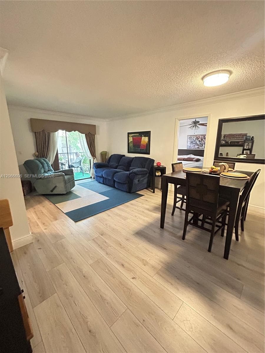 9702 Hammocks Blvd # 203, Miami FL 33196