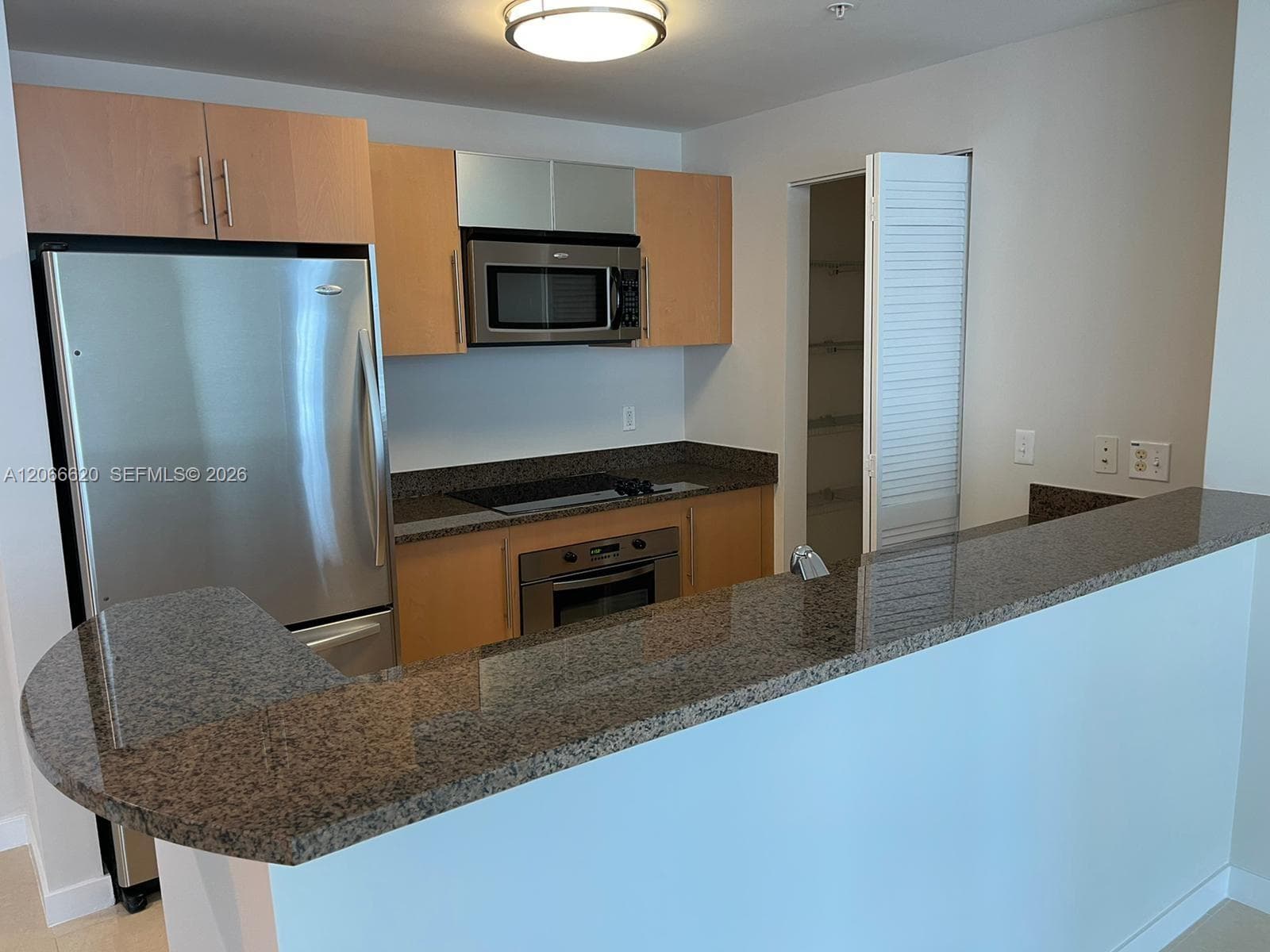 300 S Biscayne Blvd # 2804, Miami FL 33131