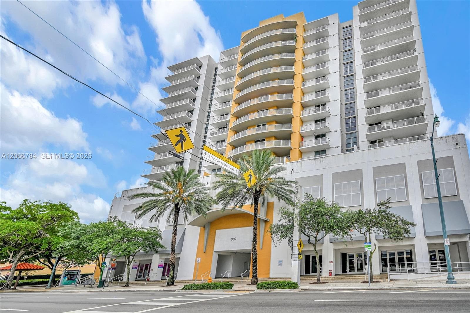 900 SW 8th St # 908, Miami FL 33130