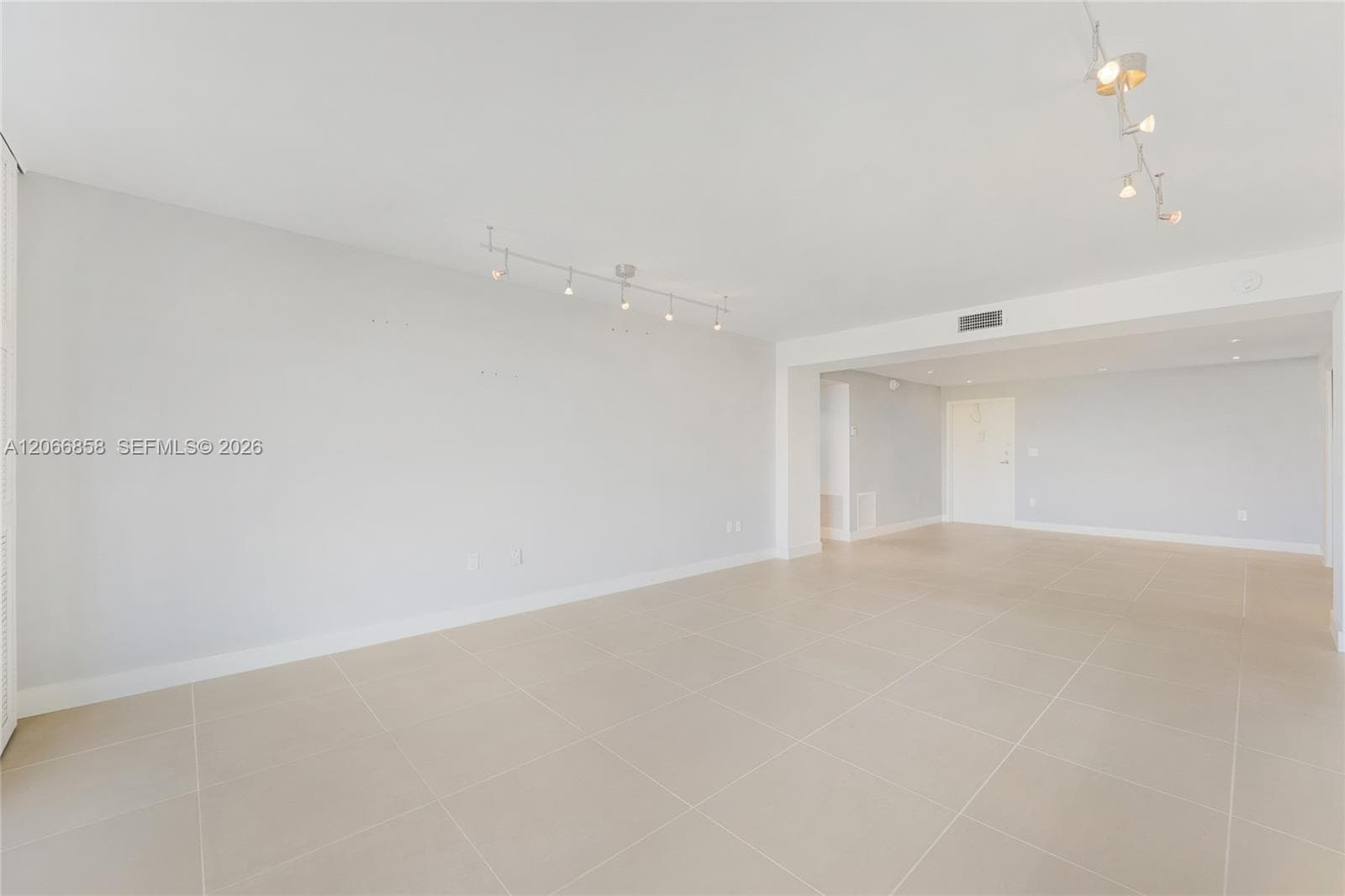 210 Sea View Dr # 409, Key Biscayne FL 33149