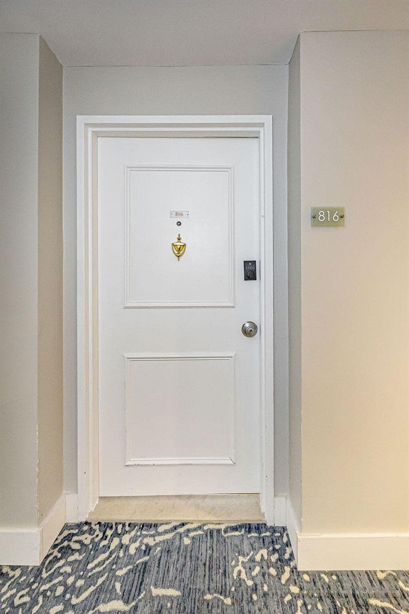 5601 Collins Avenue # 816, Miami Beach FL 33140