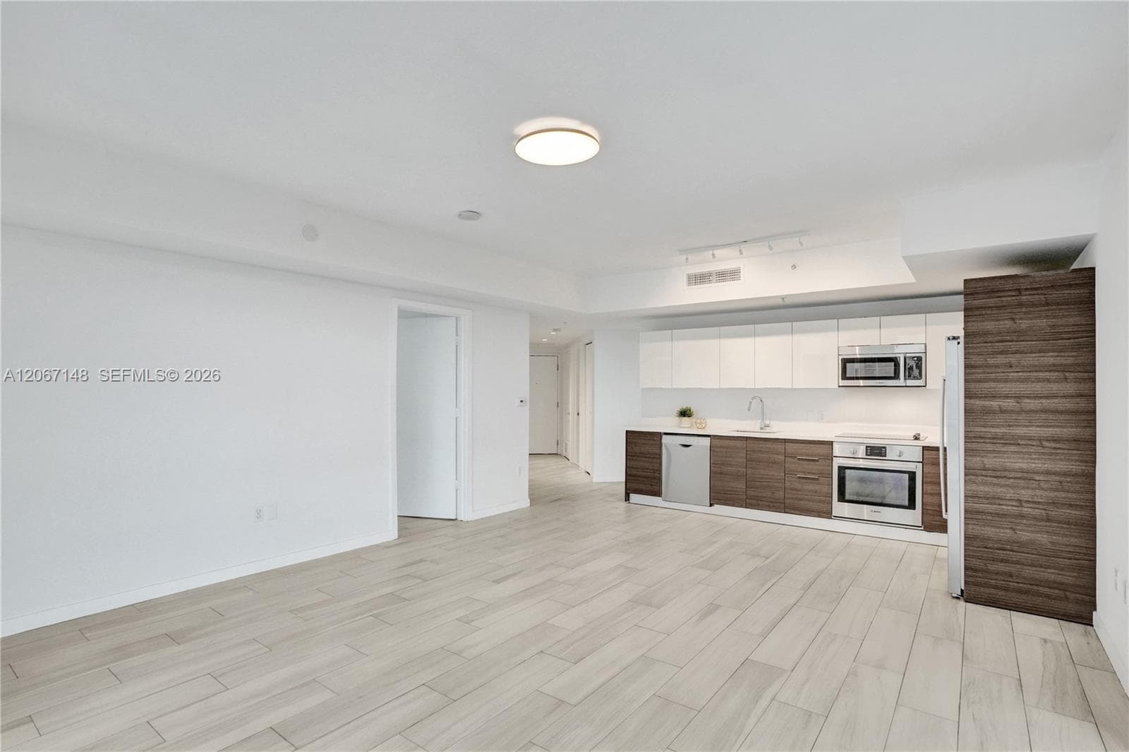 1010 SW 2nd Ave # 1708, Miami FL 33130