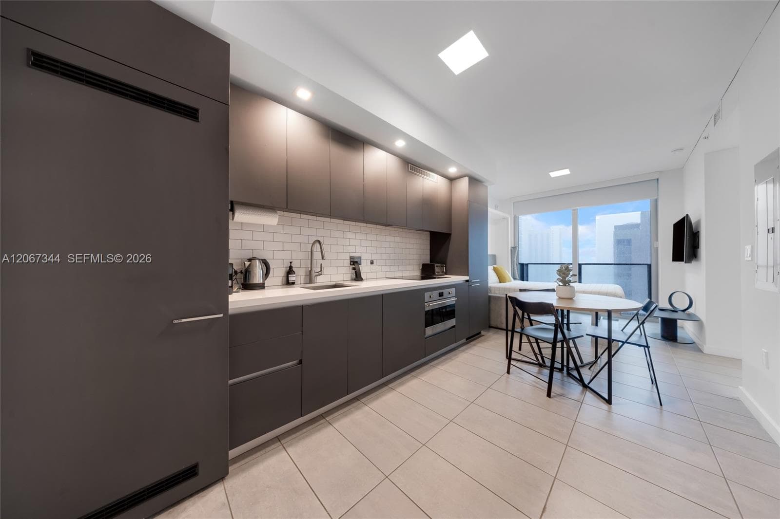 227 NE 2nd St # 3107, Miami FL 33132
