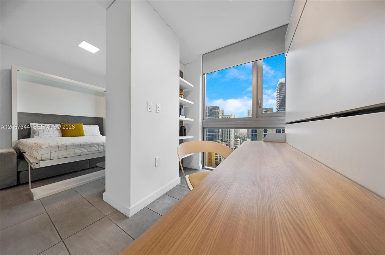 227 NE 2nd St # 3107, Miami FL 33132