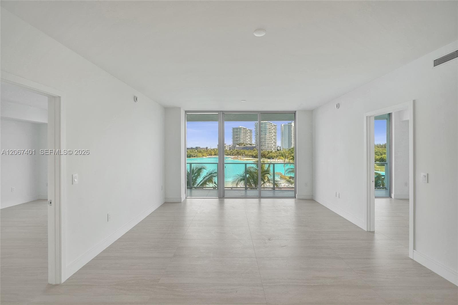 2411 Laguna Circle # 208, Miami FL 33181