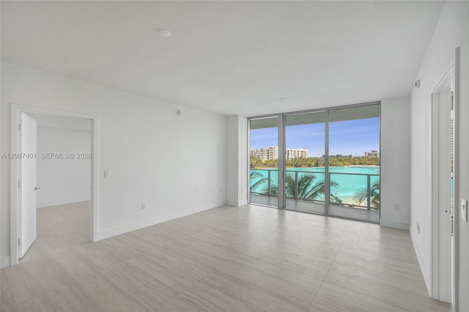 2411 Laguna Circle # 208, Miami FL 33181