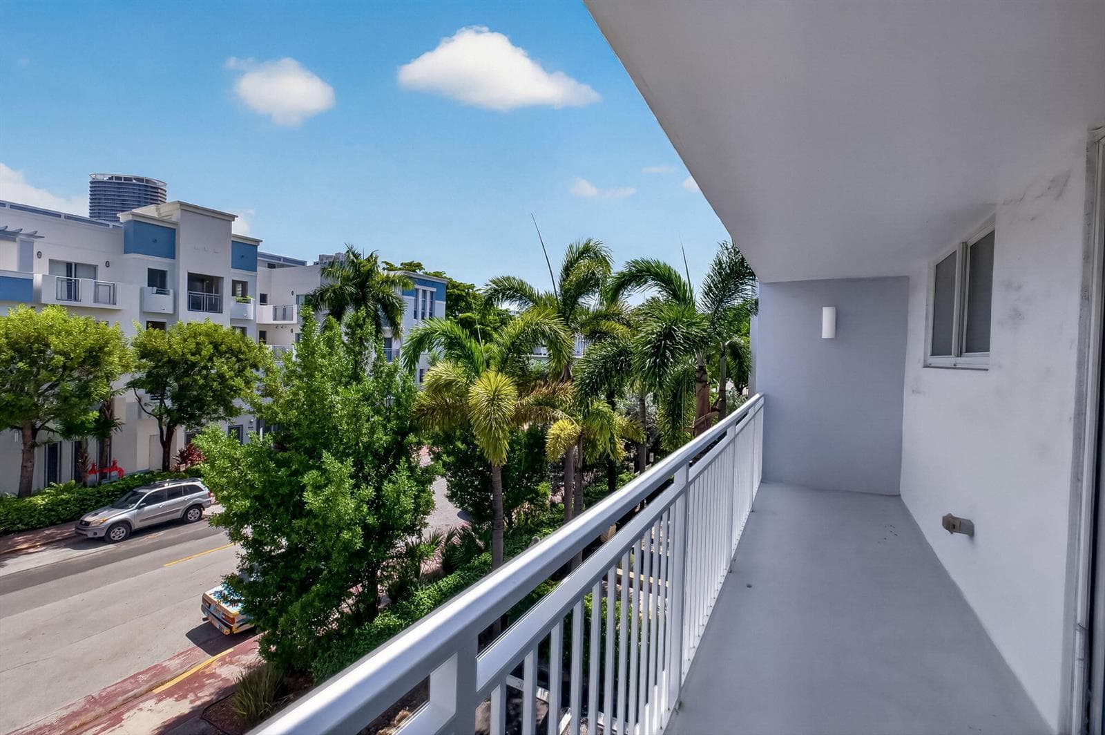 1045 10TH Street # 301, Miami Beach FL 33139