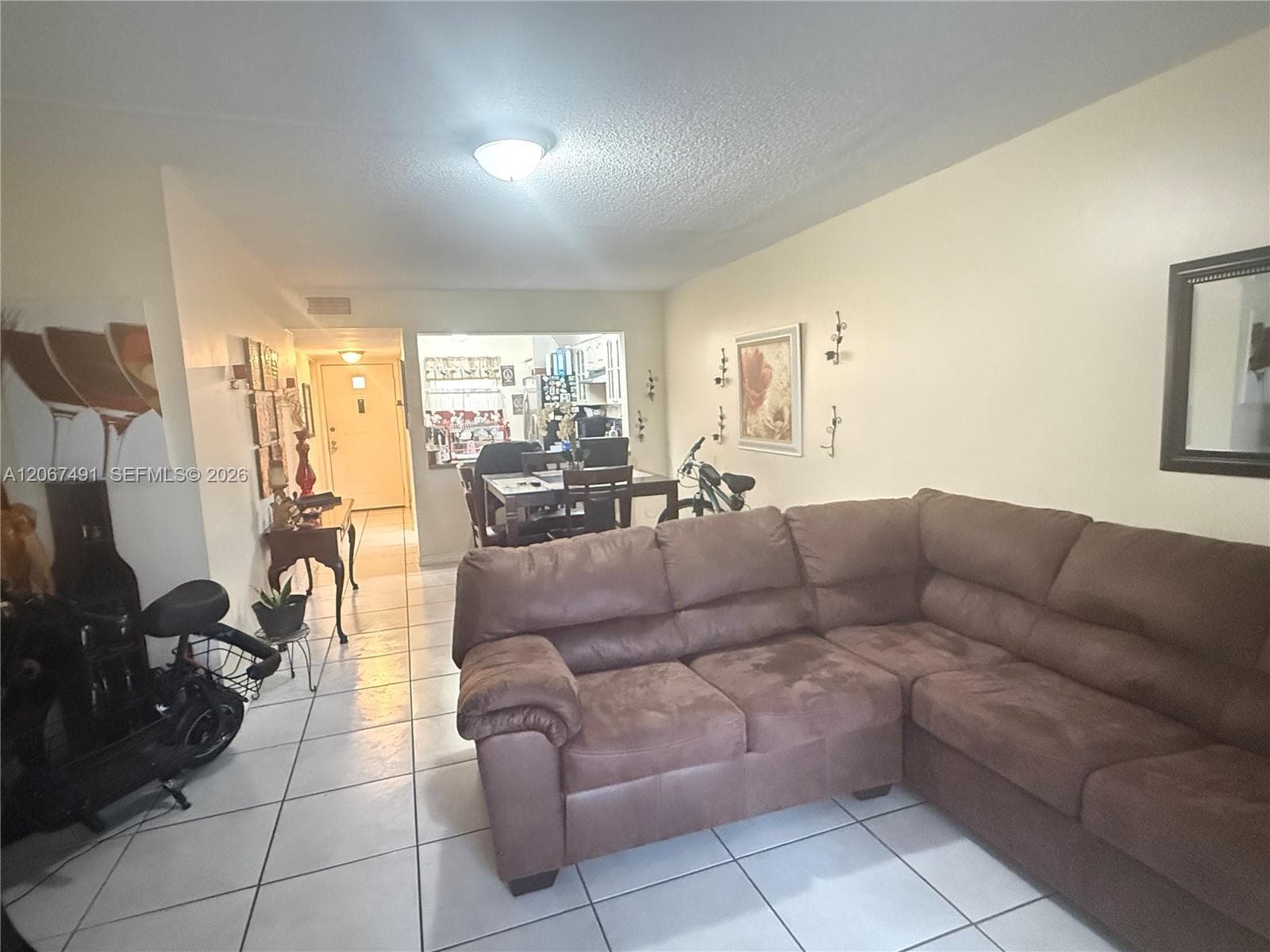 422 NE 210th Cir Ter # 1, Miami FL 33179