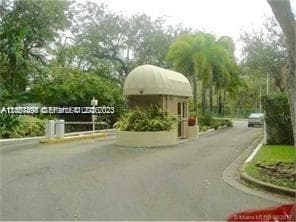 780 NE 69th St # 1406, Miami FL 33138