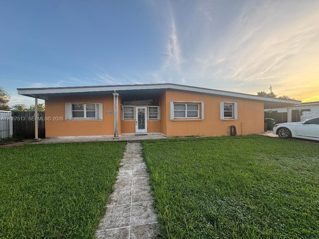 10920 Westwood Lake Dr, Miami FL 33165