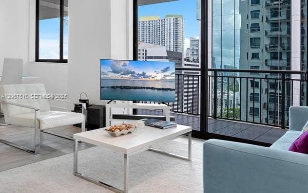 999 SW 1st Ave # 2115, Miami FL 33130