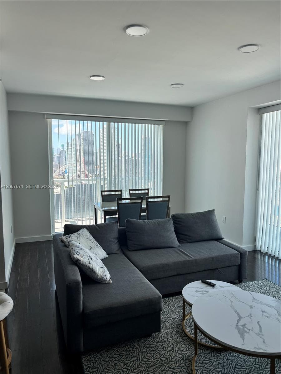 1900 N Bayshore Dr # 4011, Miami FL 33132