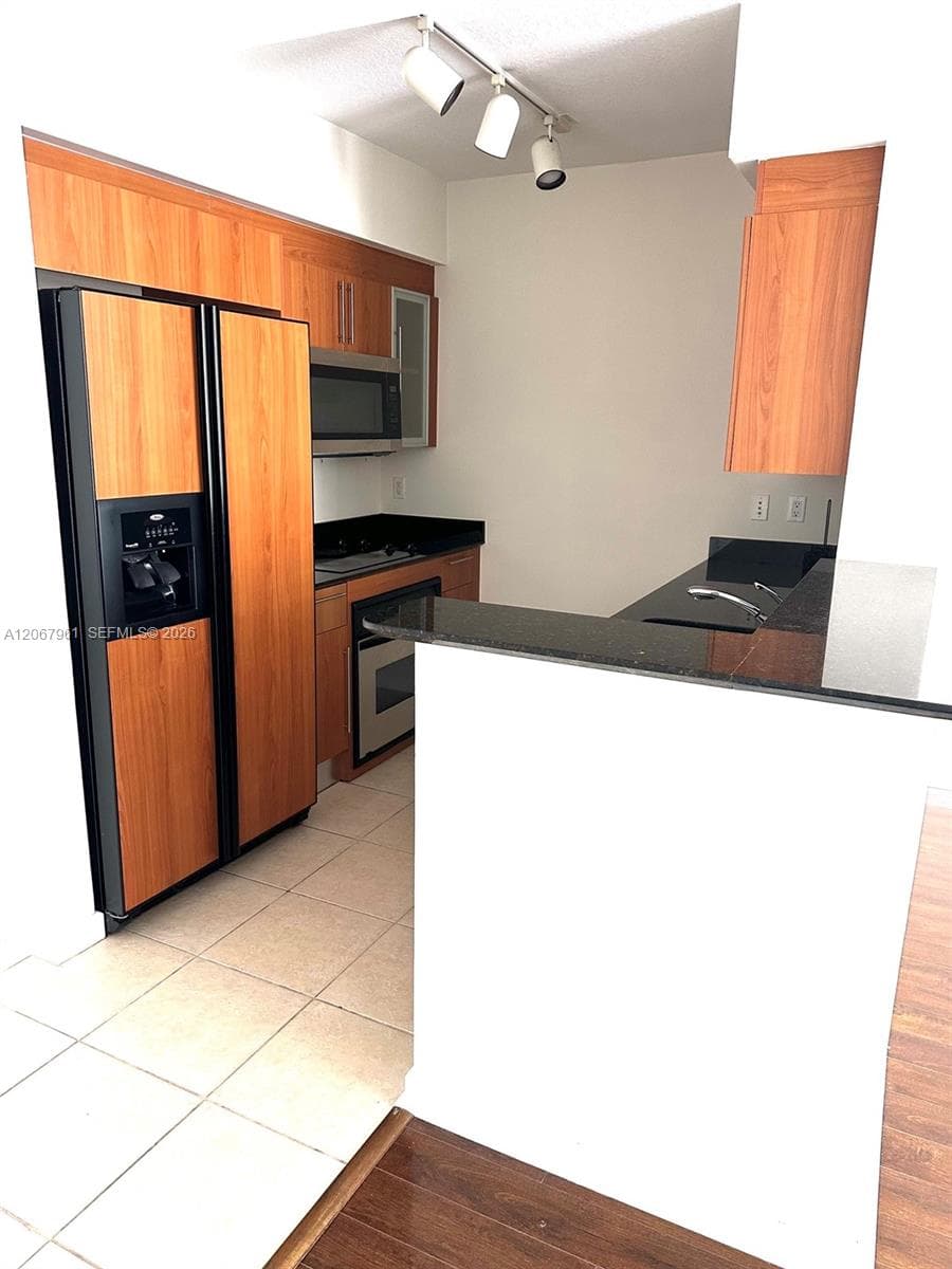 335 S Biscayne Blvd # 1802, Miami FL 33131