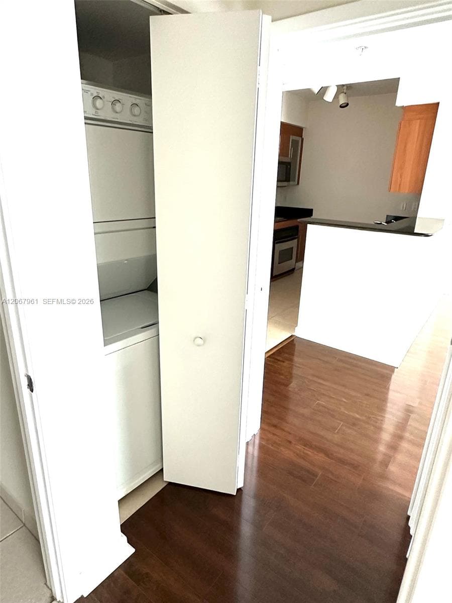 335 S Biscayne Blvd # 1802, Miami FL 33131