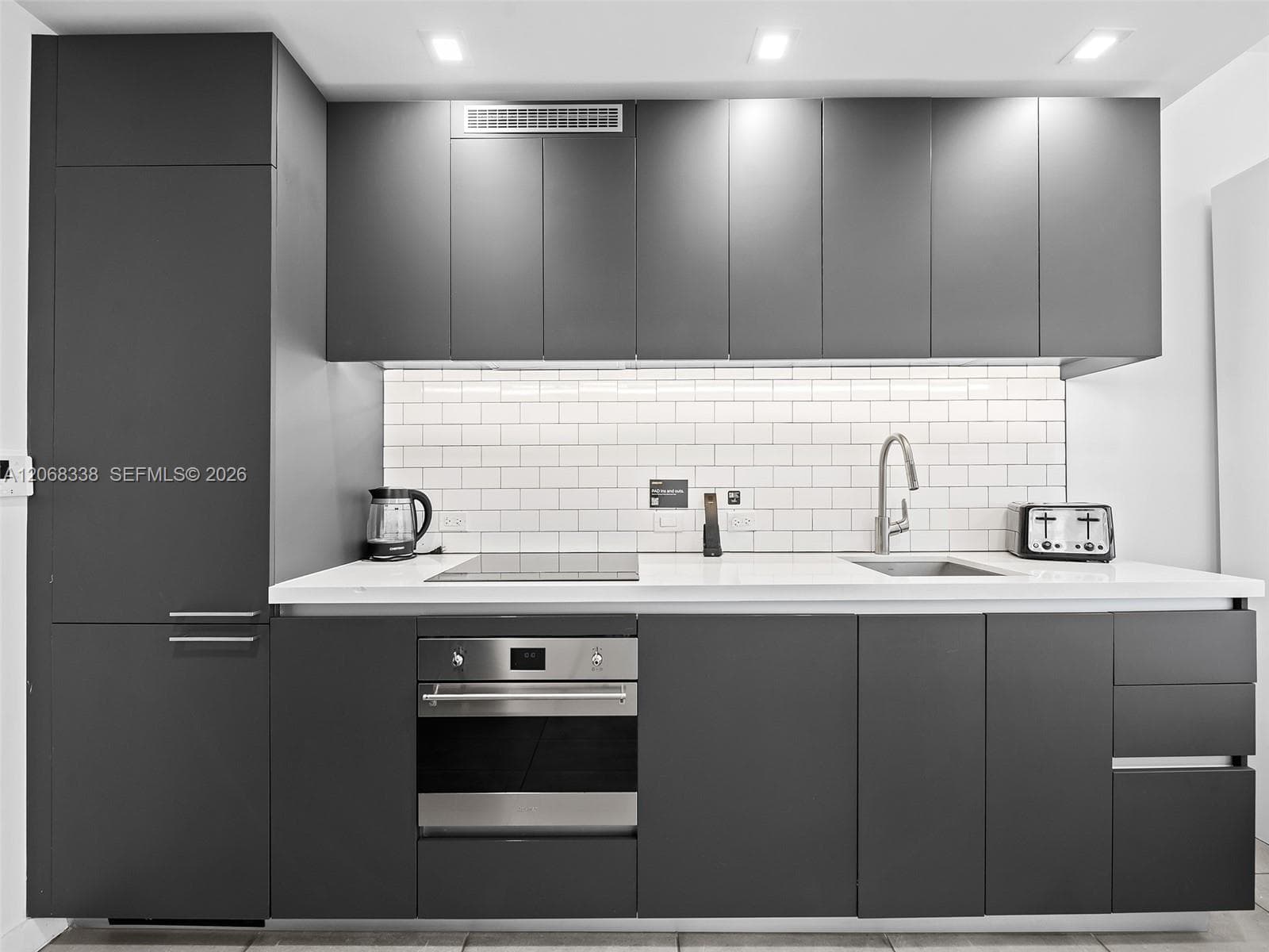 227 NE 2nd St # 2501, Miami FL 33132