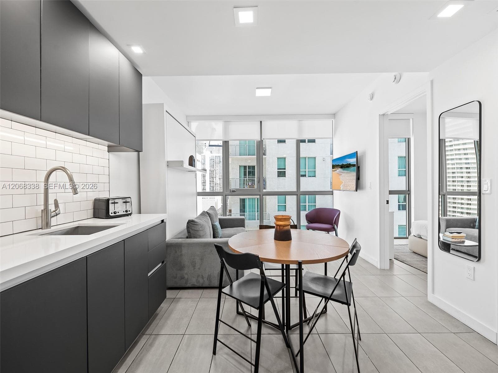 227 NE 2nd St # 2501, Miami FL 33132