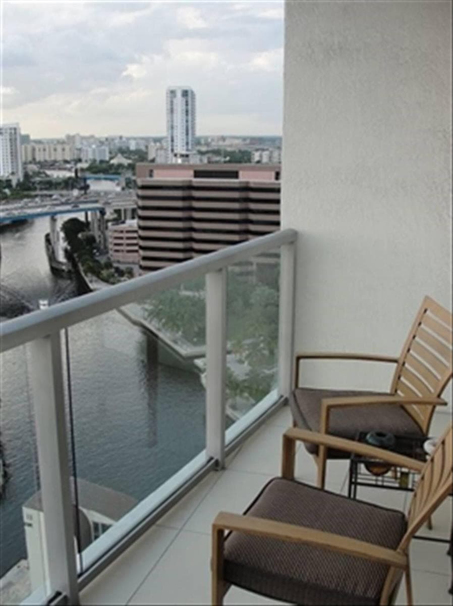 185 SW 7TH Street # 1802, Miami FL 33130