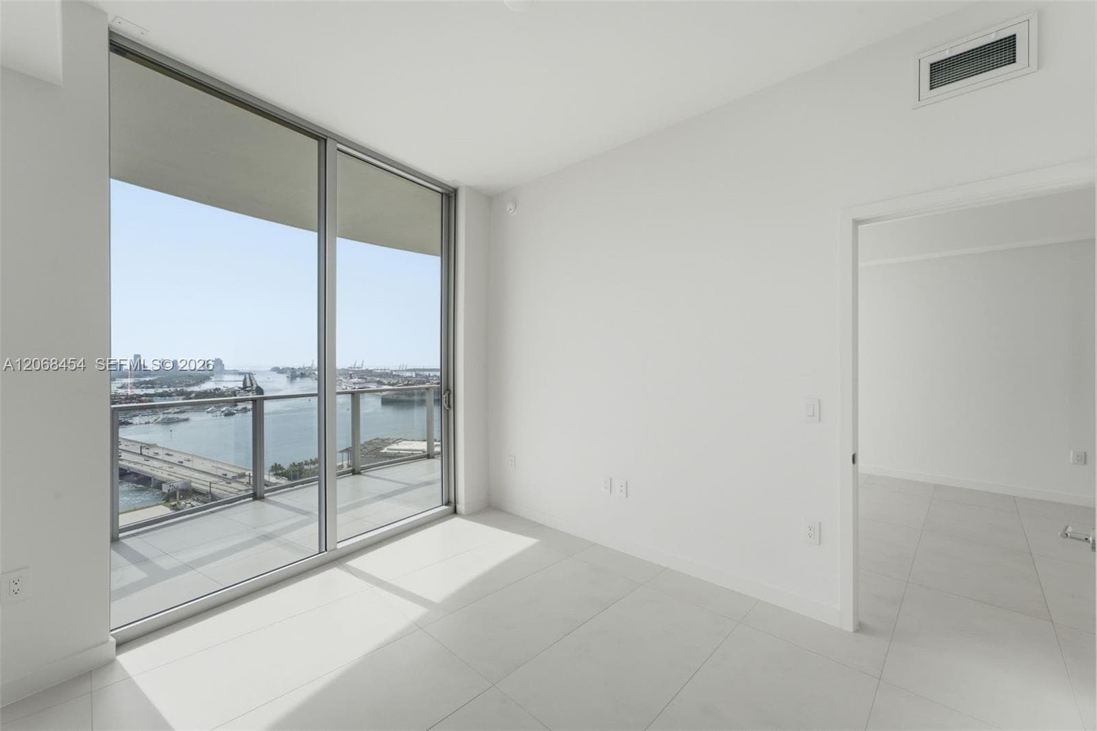 1400 Biscayne Blvd. # 3004, Miami FL 33132