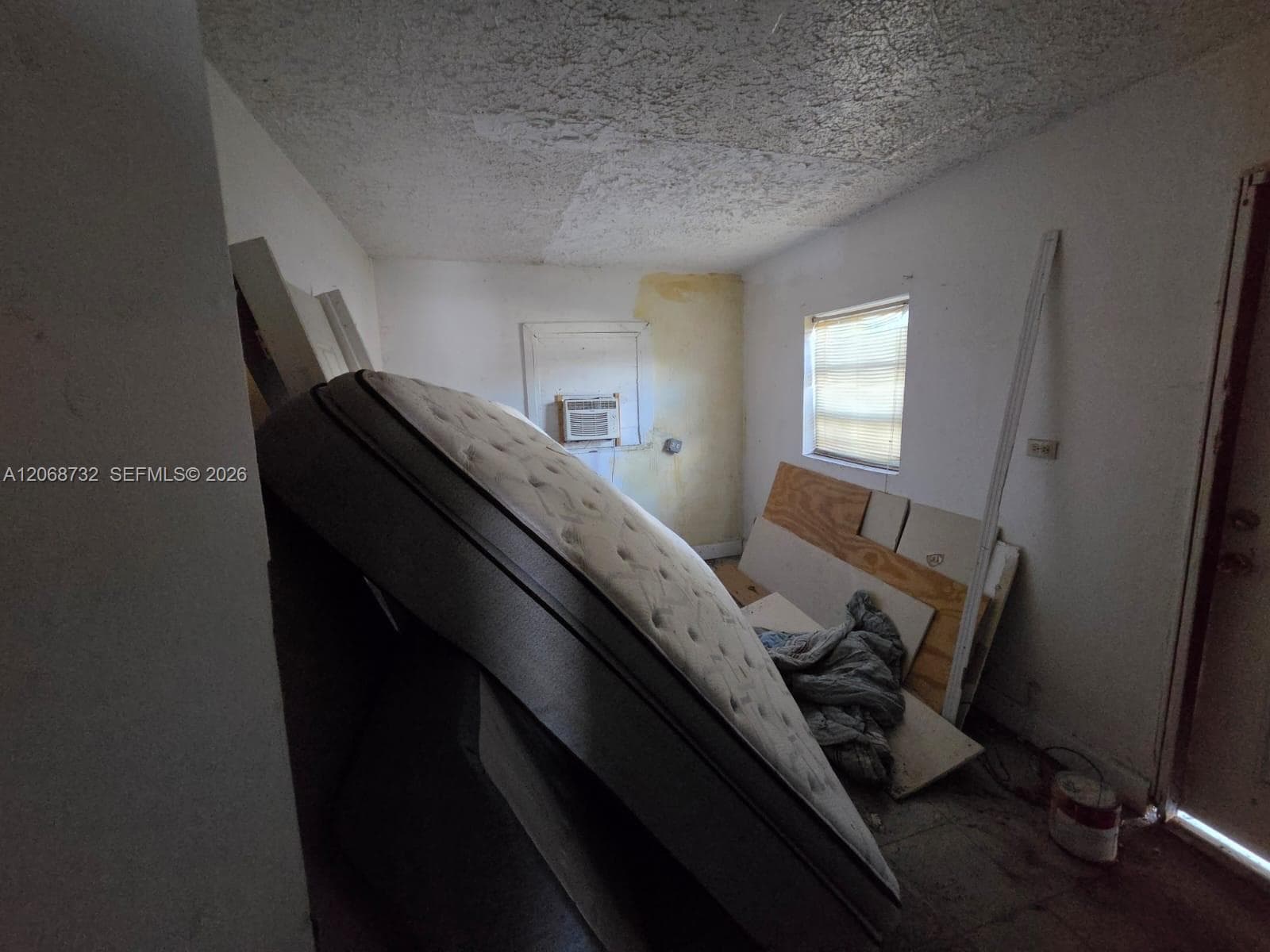 3168 NW 66th St, Miami FL 33147