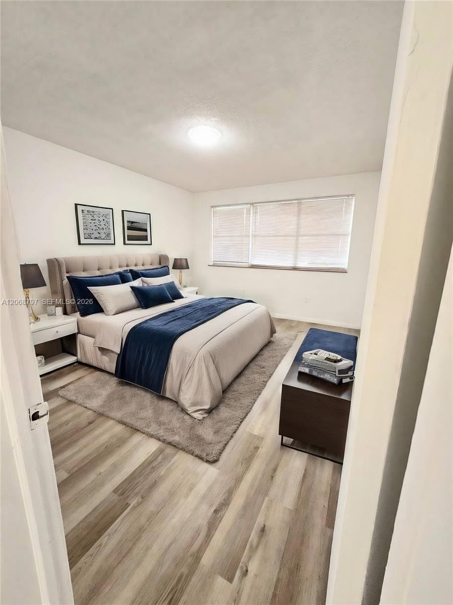 1255 Marseille # 21, Miami Beach FL 33141